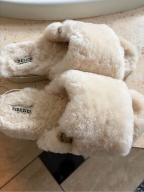 Fireside Plush Shearling Slide Slippers in Cream size 10